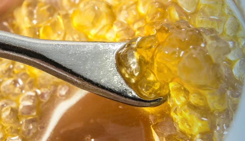 what's the difference between badder vs budder?