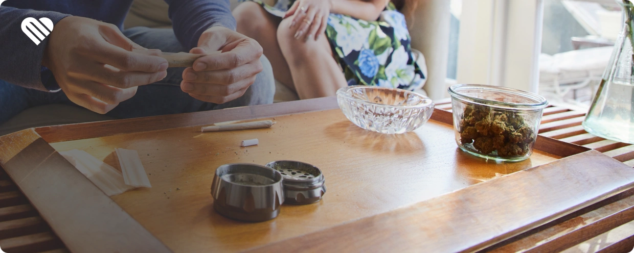 what is a rolling tray?