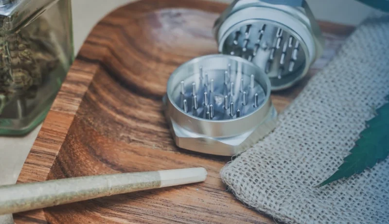 Beginner guide to weed accessories