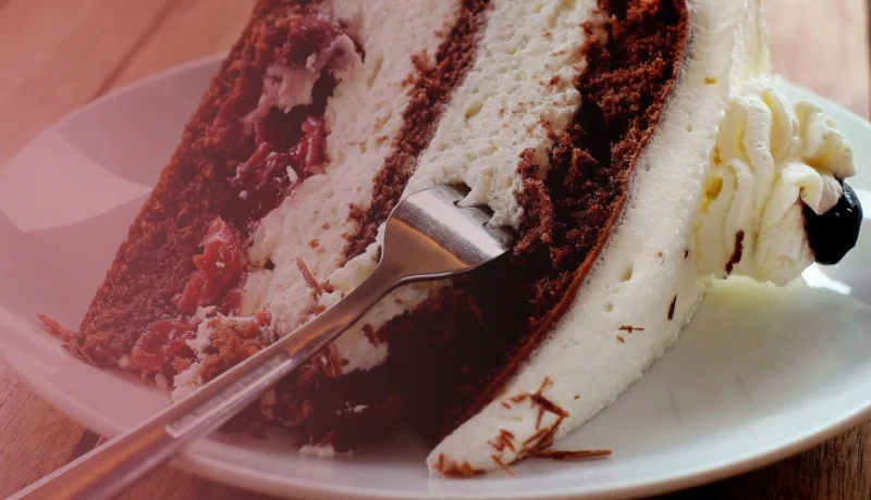 what is a cake strain?